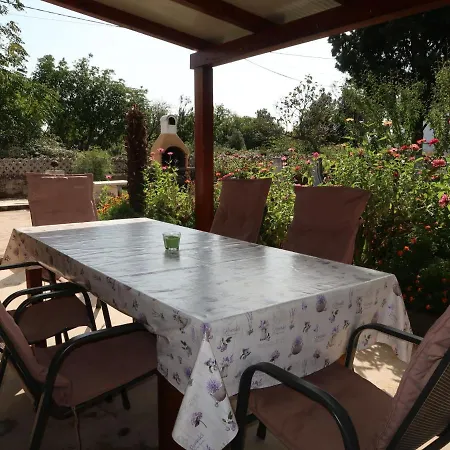 Vakantiehuis Ariana By Interhome