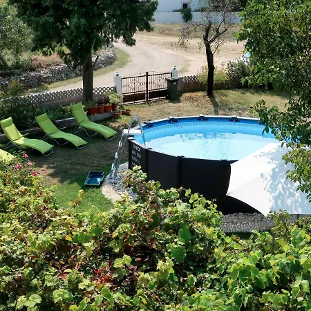 Holiday home Ariana - Lbn392 By Interhome